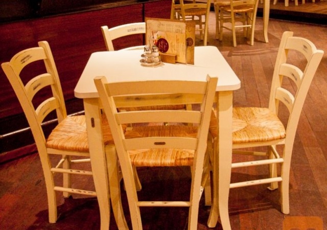 Veneziano white in Vega table